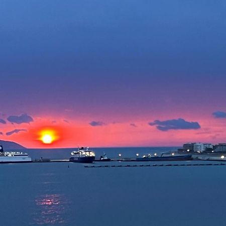 Marina Premium Hotel & Apartment Vlore Exterior photo