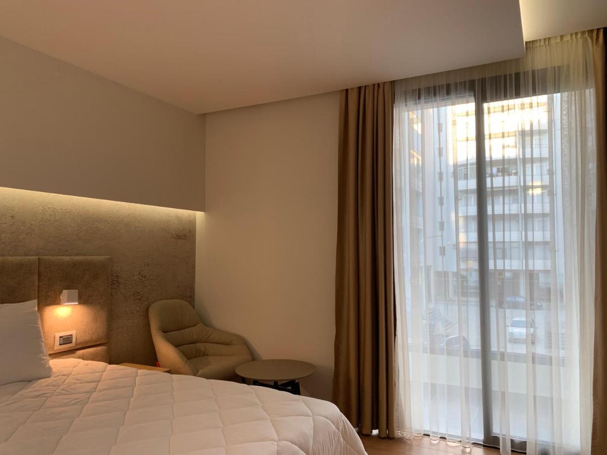 Marina Premium Hotel & Apartment Vlore Exterior photo